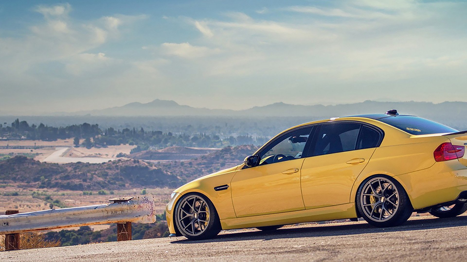 开云入口-摩洛哥骑手哈立德·阿卜杜拉在2024年巴黎奥运会盛装舞步比赛中以“Aladdin”马匹获得第15名，展现坚韧精神。