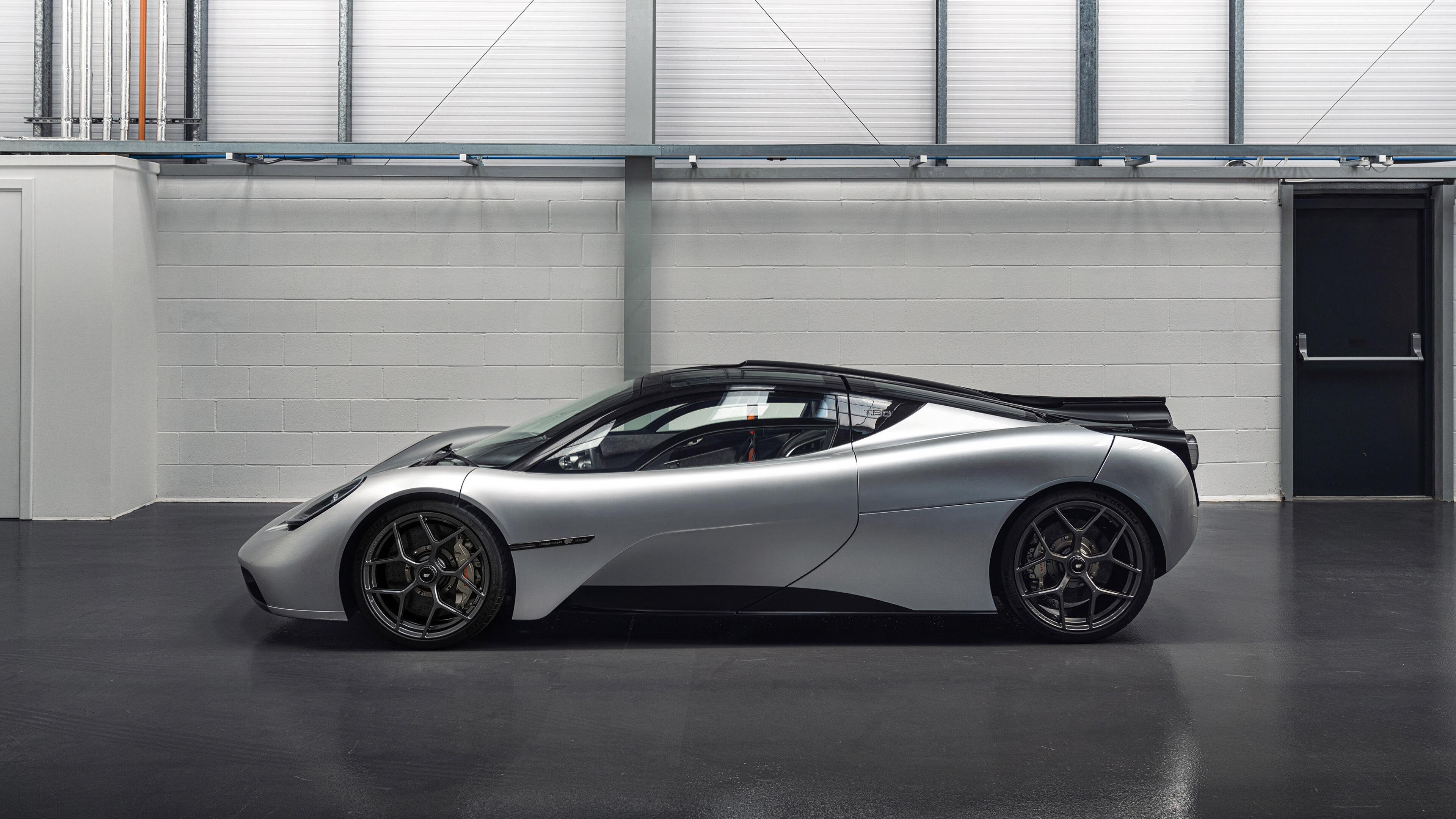 河南建业客场遭遇失利,战绩持续下滑,河南建业俱乐部官方微博