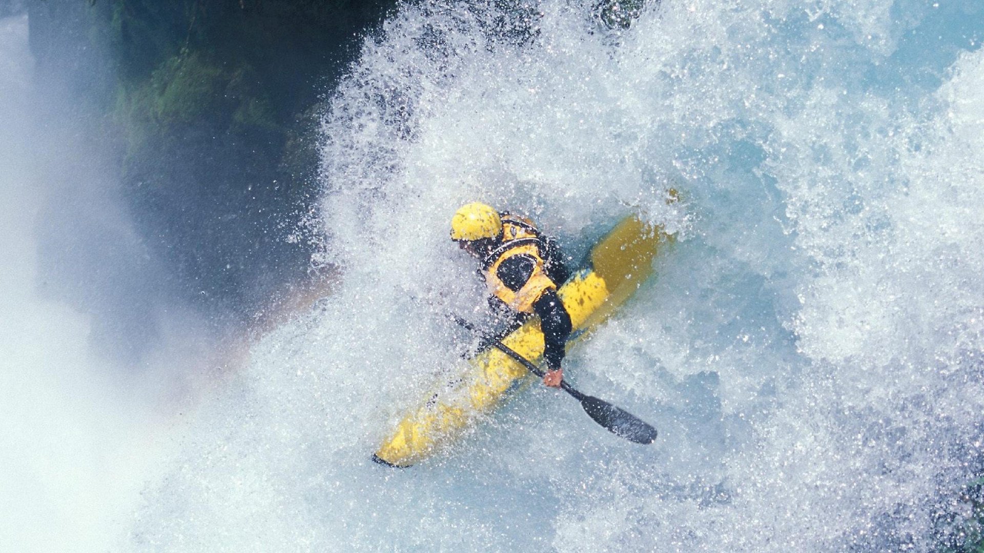 开云kaiyun-乔·莫伊：全黑队的前锋巨人，scrum核心的强力支柱，乔乔莫伊斯三部曲